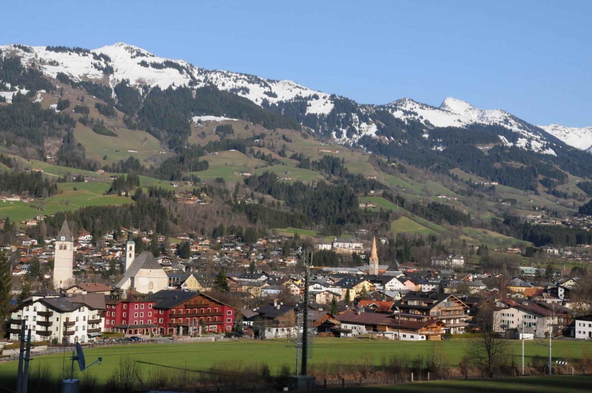 Fruehstueckspension & Appartements Eugenie Kitzbühel Exteriér fotografie
